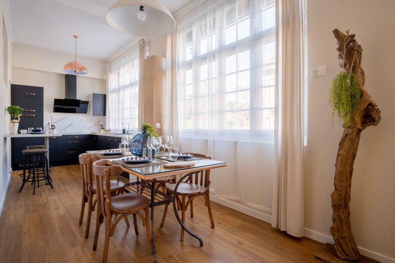 Elegant Appartement En Plein Coeur De Cabourg - Les Locations De Proust מראה חיצוני תמונה