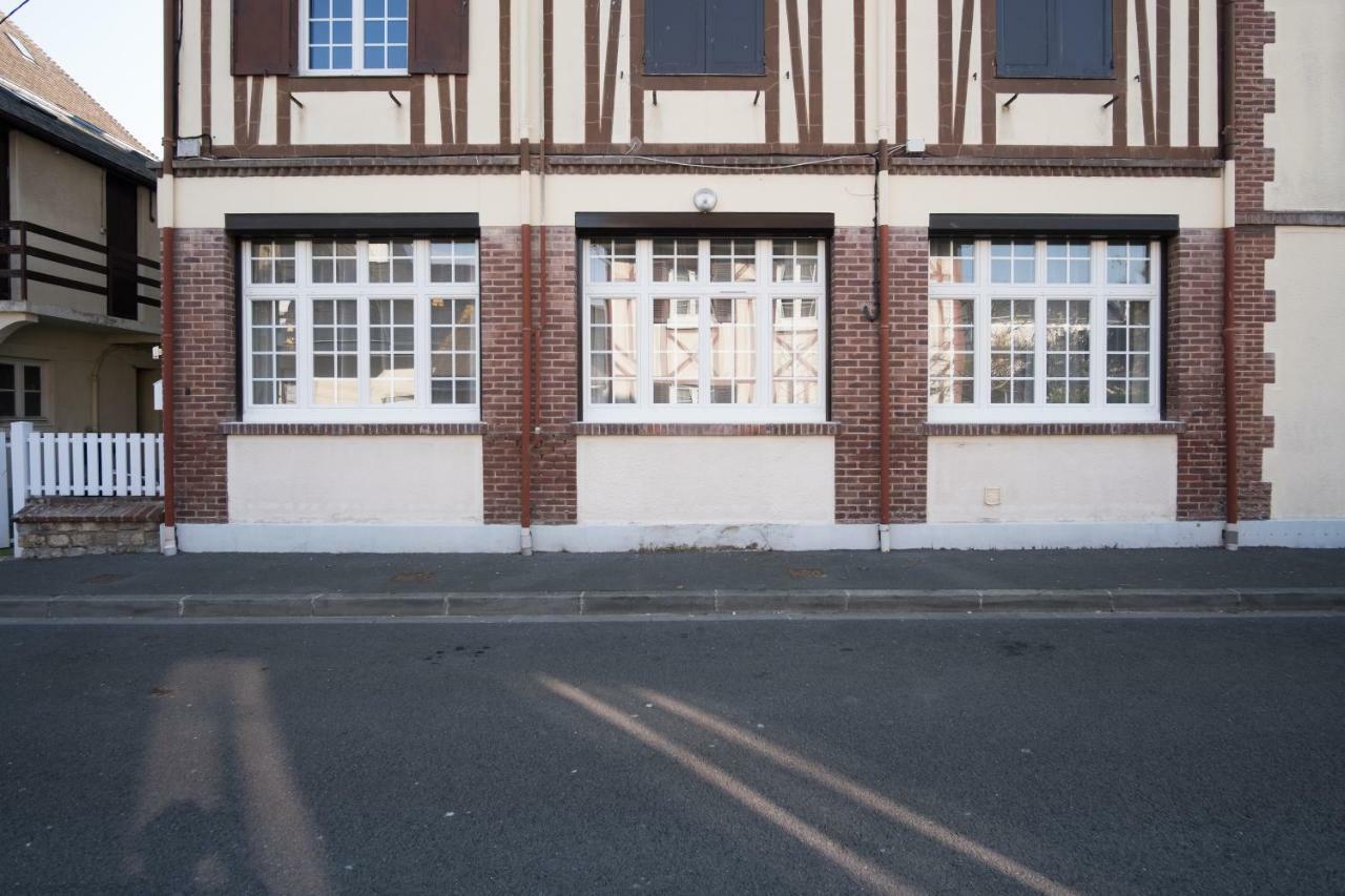 Elegant Appartement En Plein Coeur De Cabourg - Les Locations De Proust מראה חיצוני תמונה